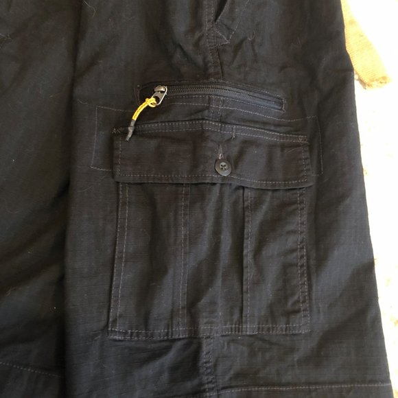 NWOT WearFirst Men's Cargo Shorts Stretch Free Band Black w/Belt - Picture 5 of 7